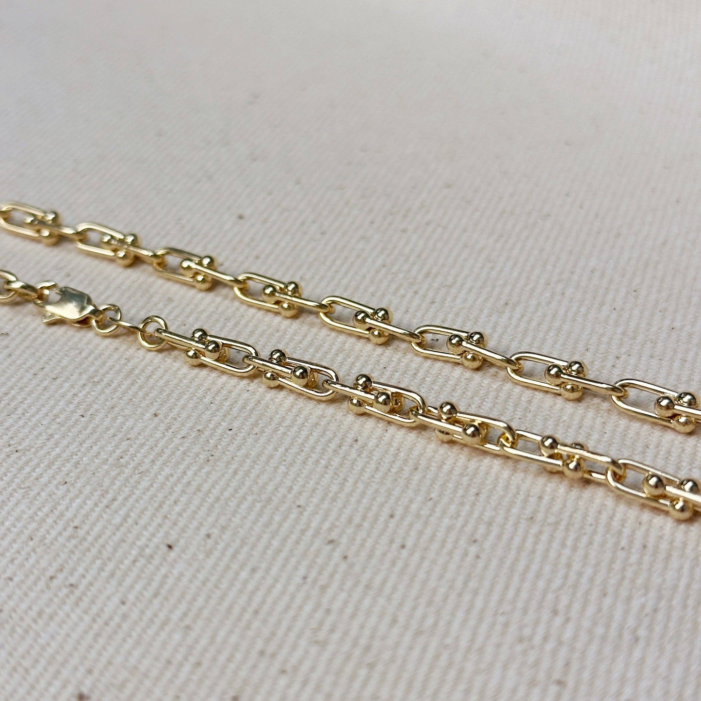 gold chain necklace