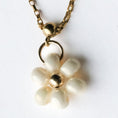 Load image into Gallery viewer, Beaded Flower Necklace
