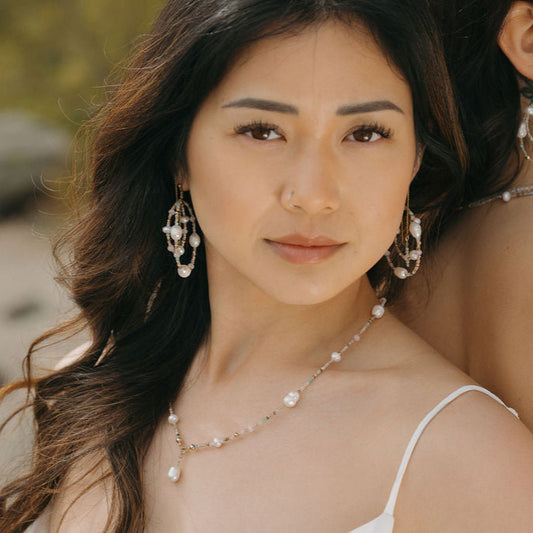 Emerald Sands Pearl Charm Clasp Necklace