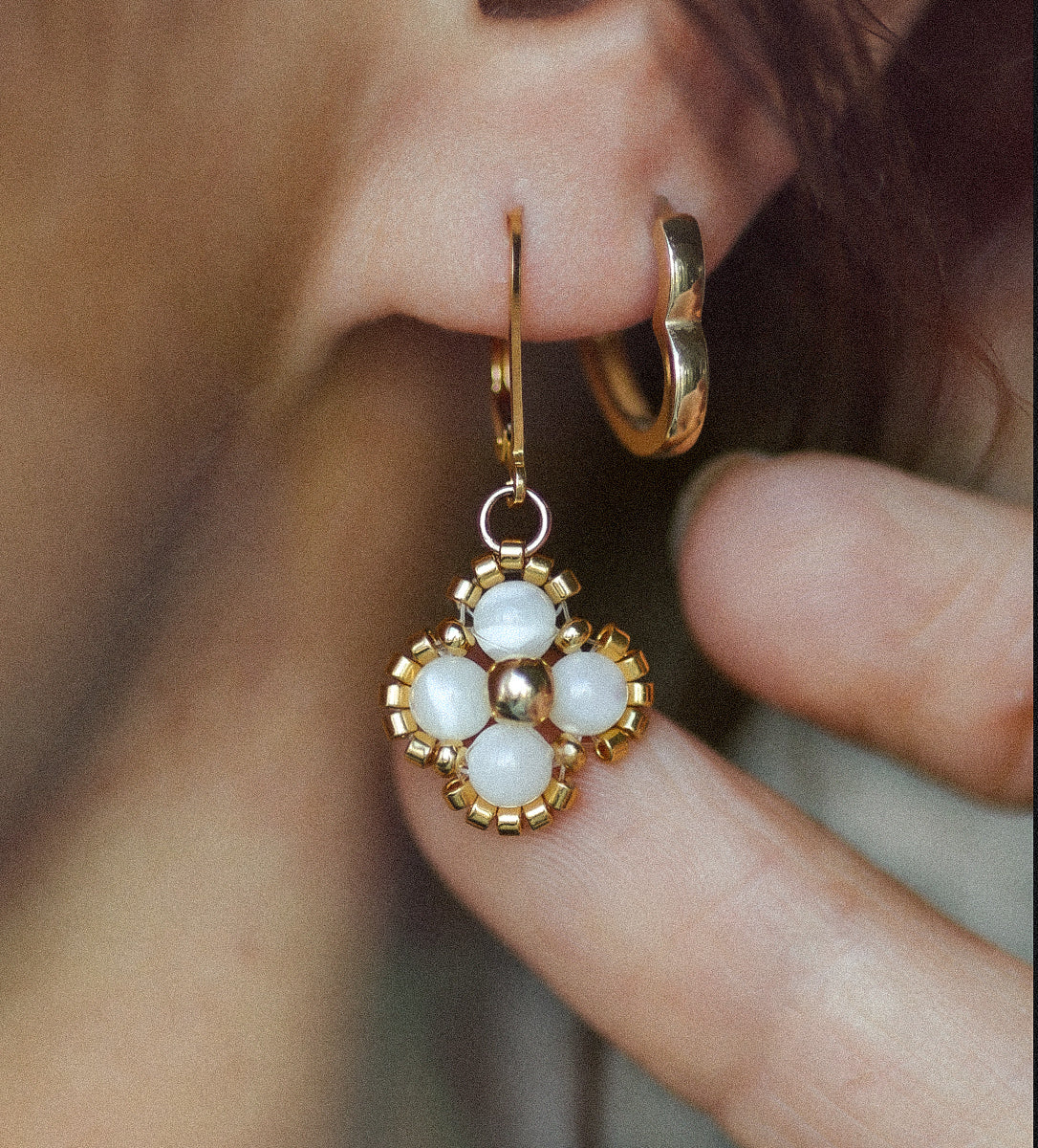 Single Beaded Clover Drop- Mother of Pearl